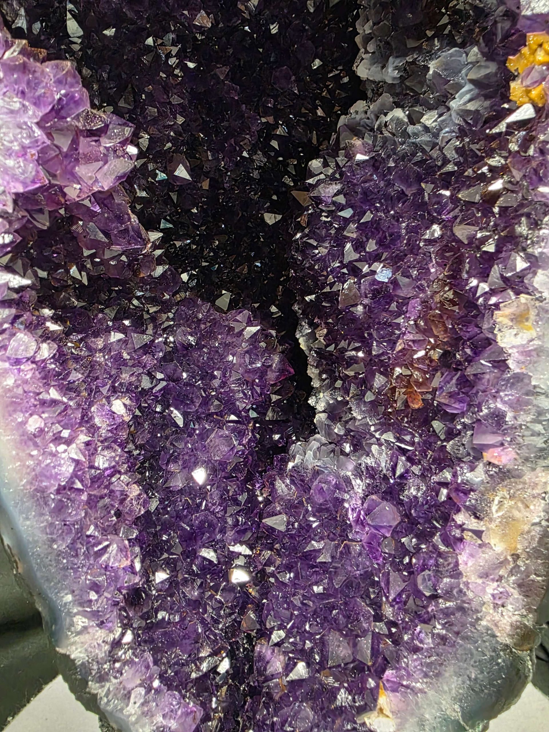 Amethyst Geode 1104 5-9