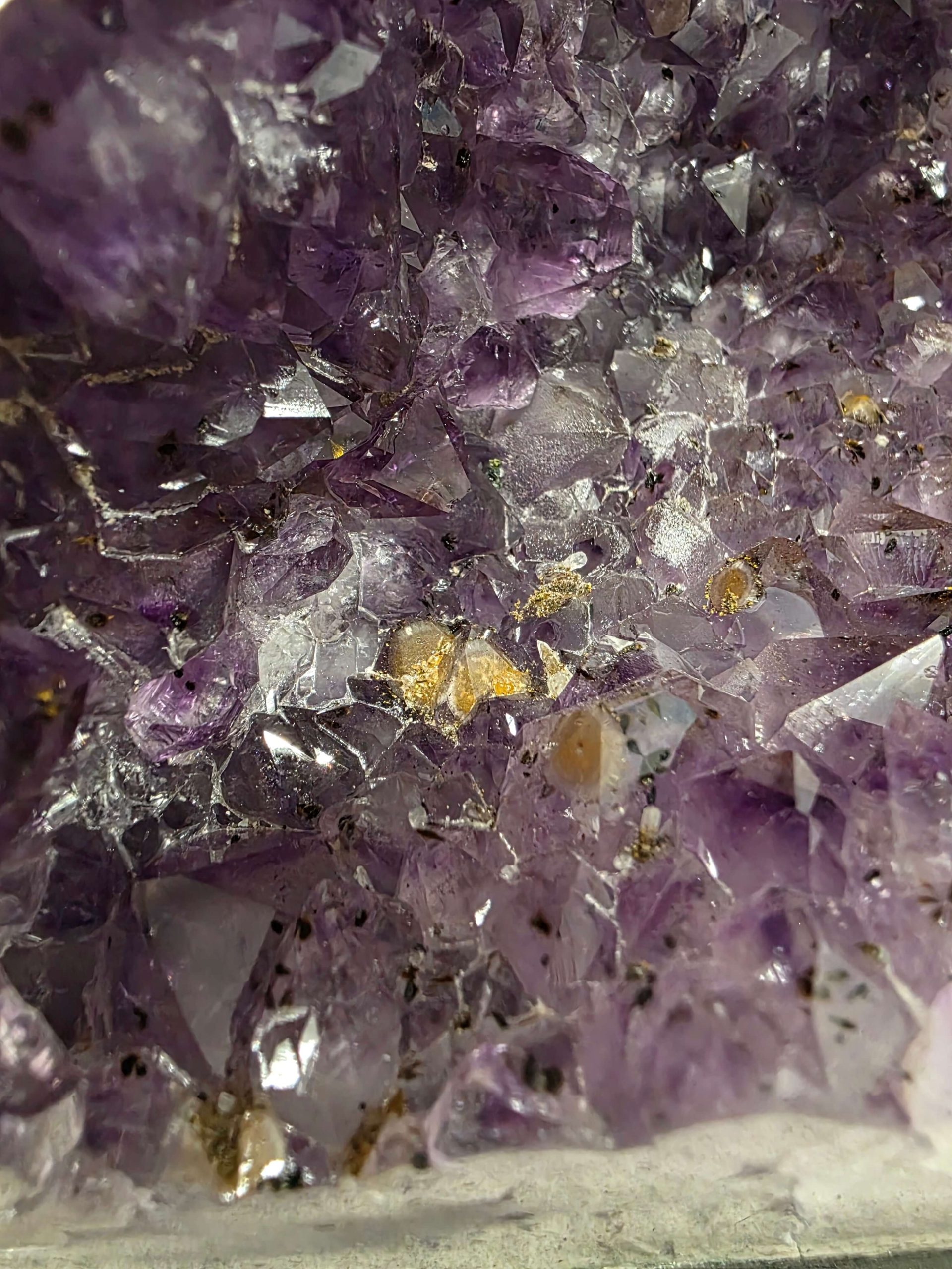 Amethyst Geode 1107 8-9