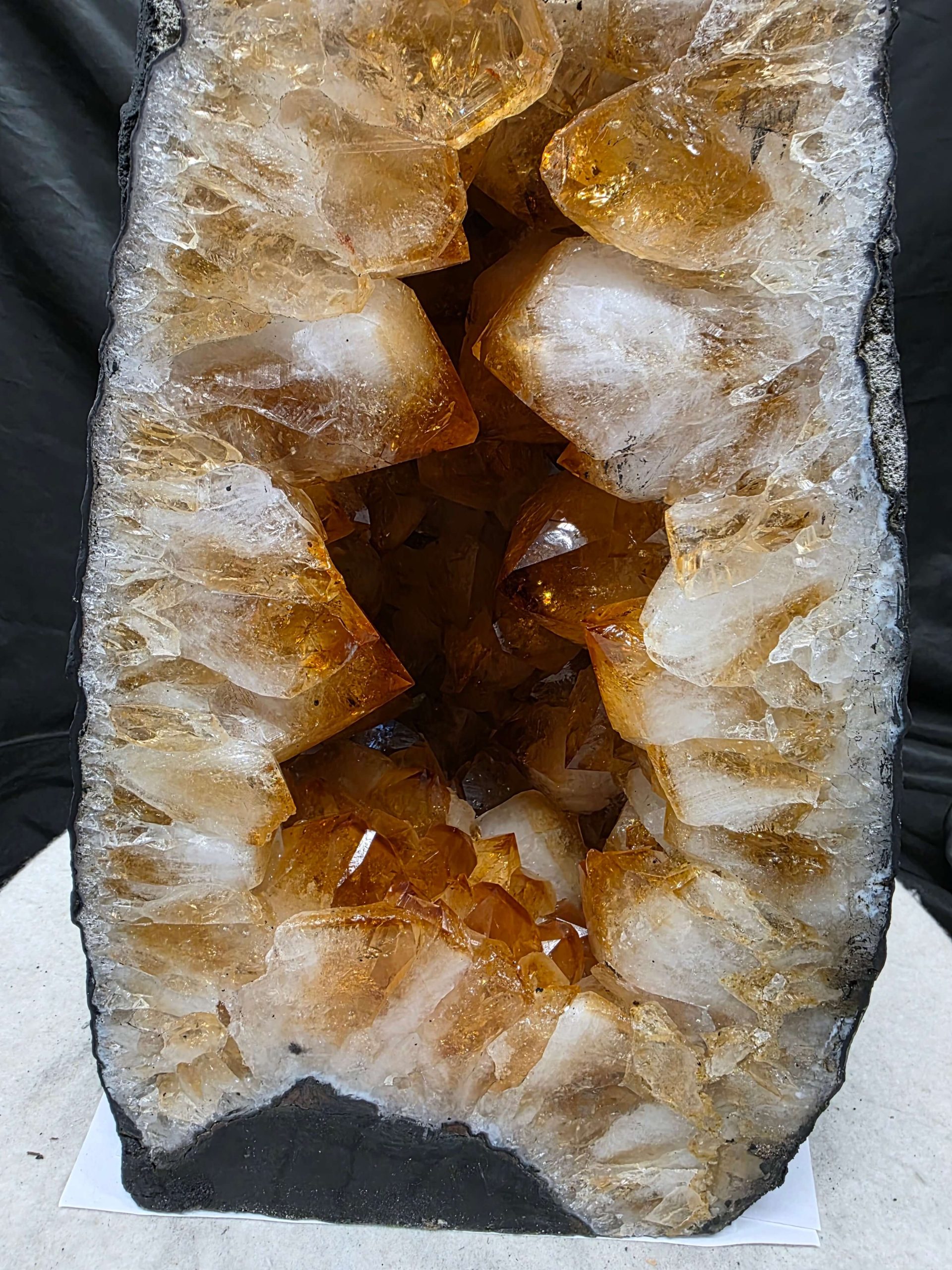 Citrine Geode 516 10-12