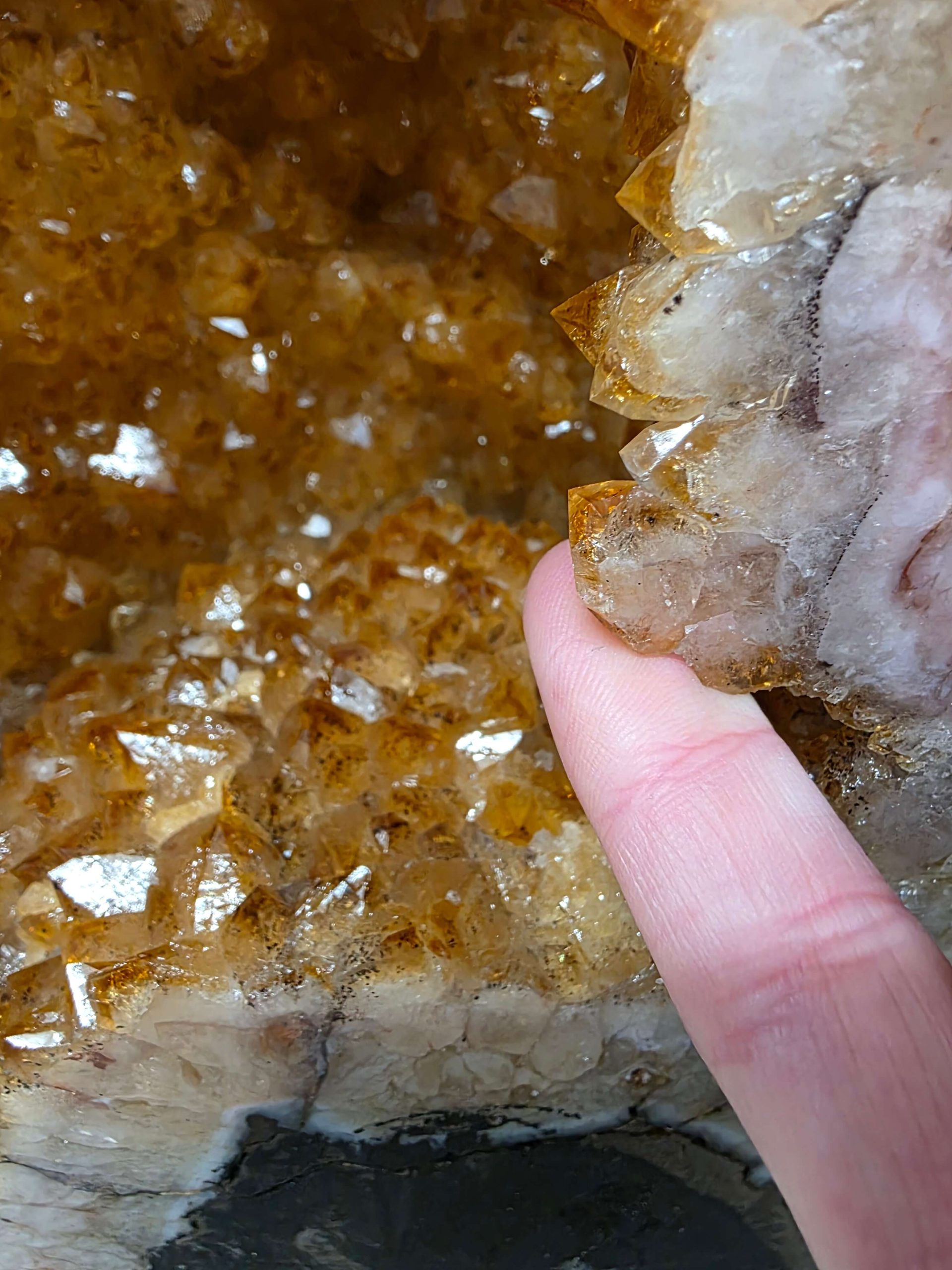 Citrine Geode 522 12-12