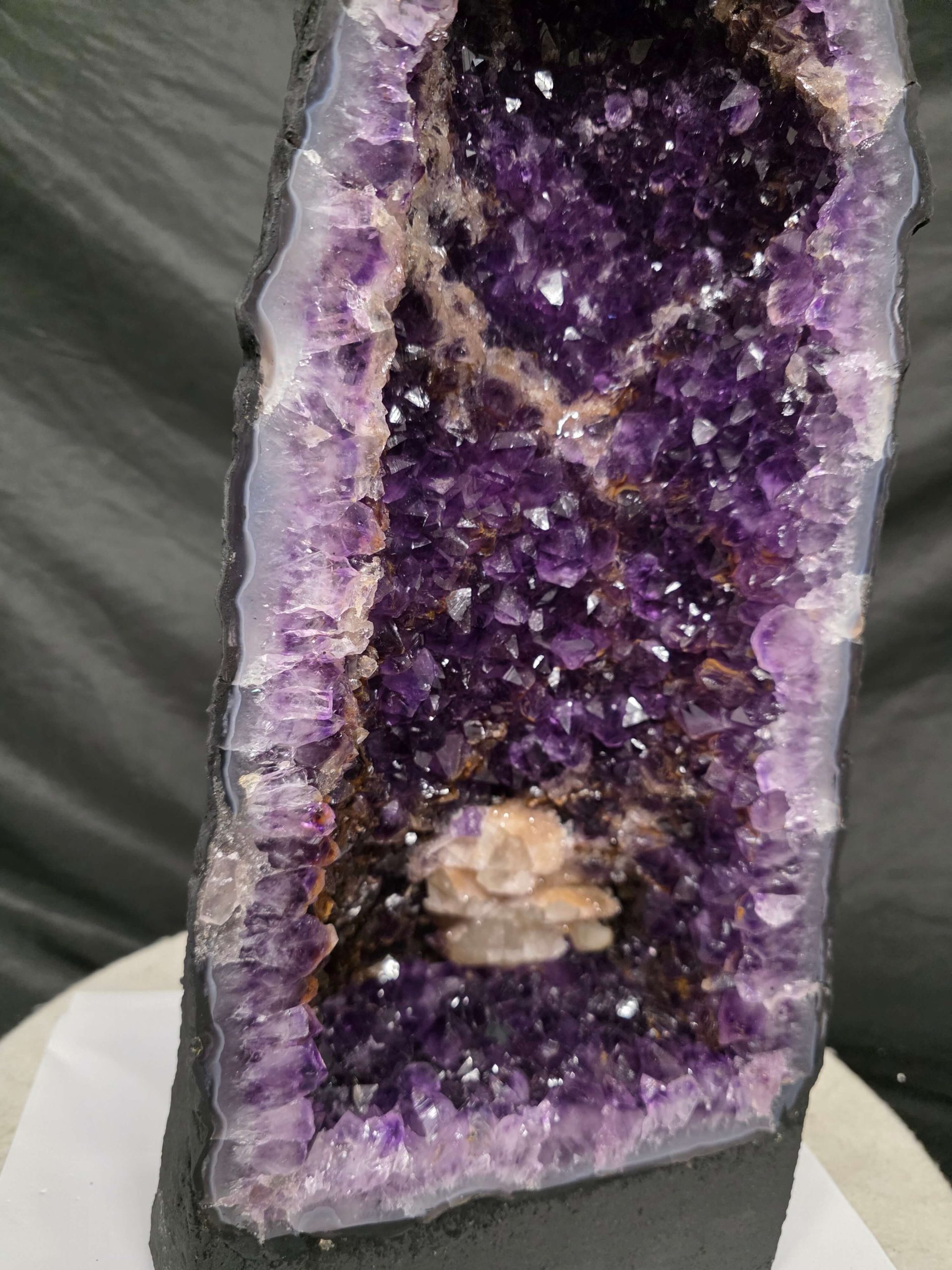 Amethyst Geode 1076 10-12