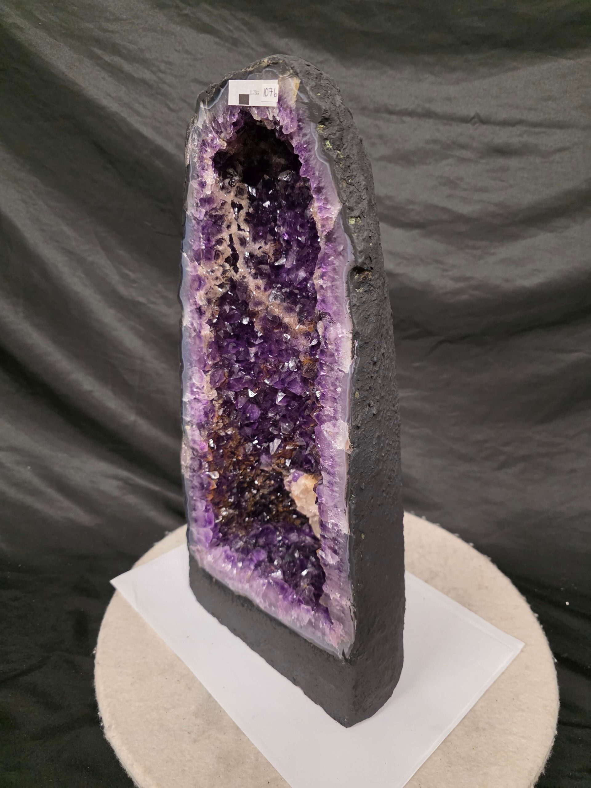 Amethyst Geode 1076 3-12