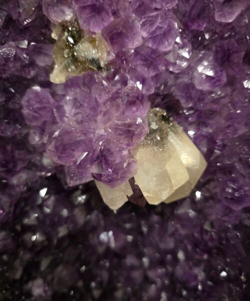 Tall Amethyst Crystal Geode 1111 Premium Queen Grade 23.41kg H46xW27xD17cm - Image 4