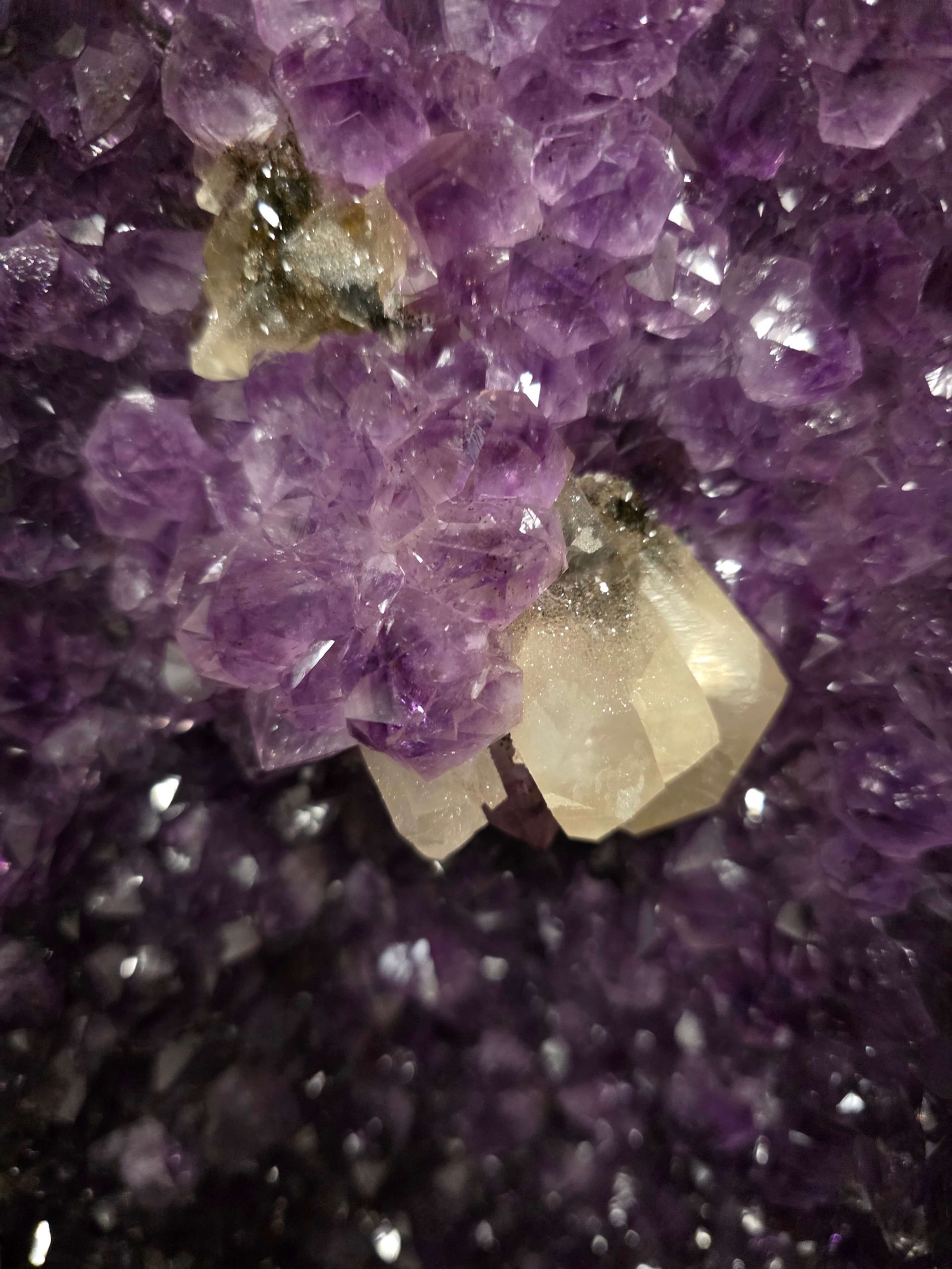 Amethyst Geode 1111 5-12