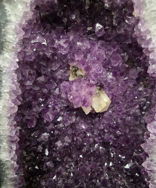 Tall Amethyst Crystal Geode 1111 Premium Queen Grade 23.41kg H46xW27xD17cm - Image 5
