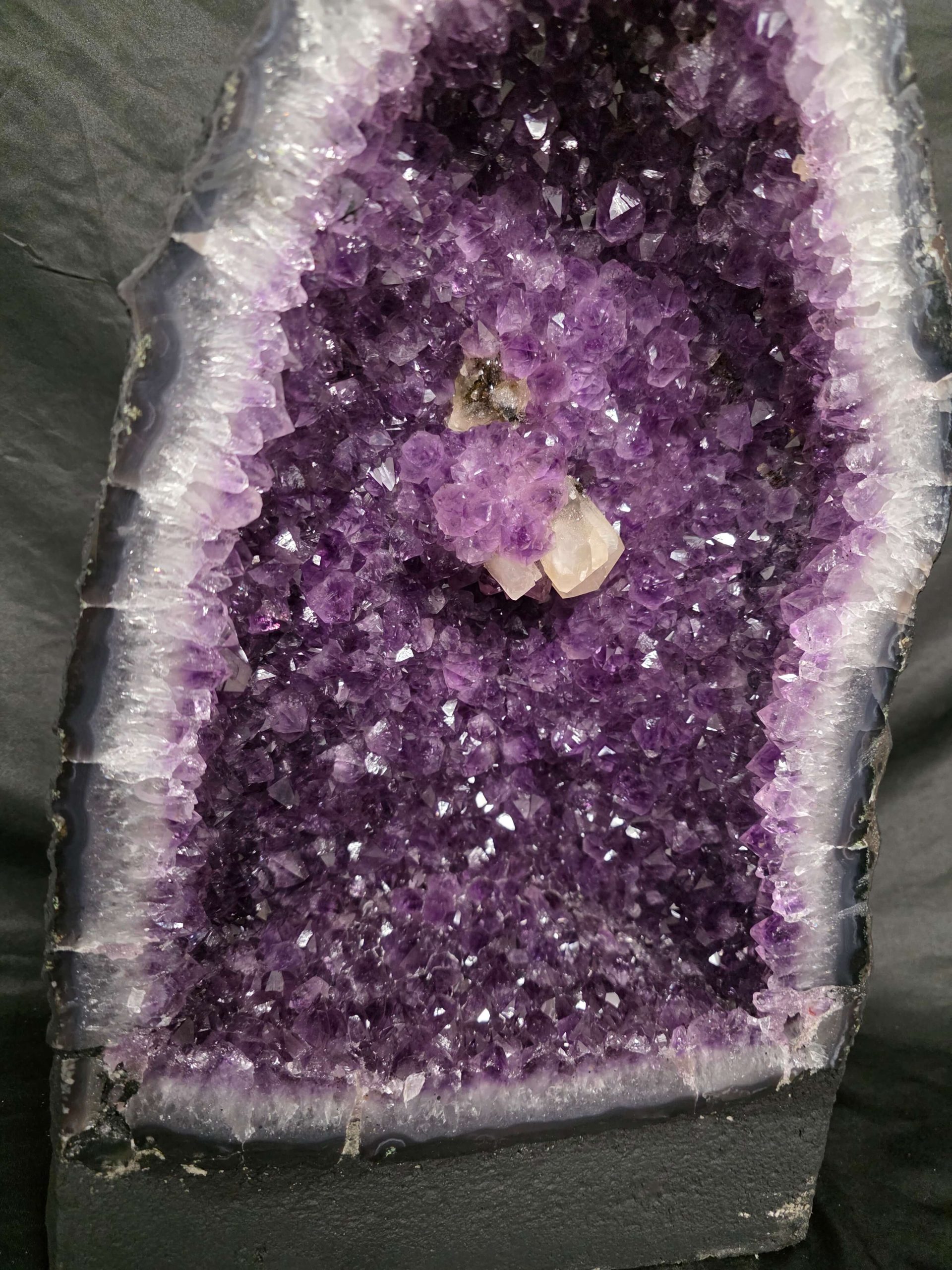 Amethyst Geode 1111 7-12