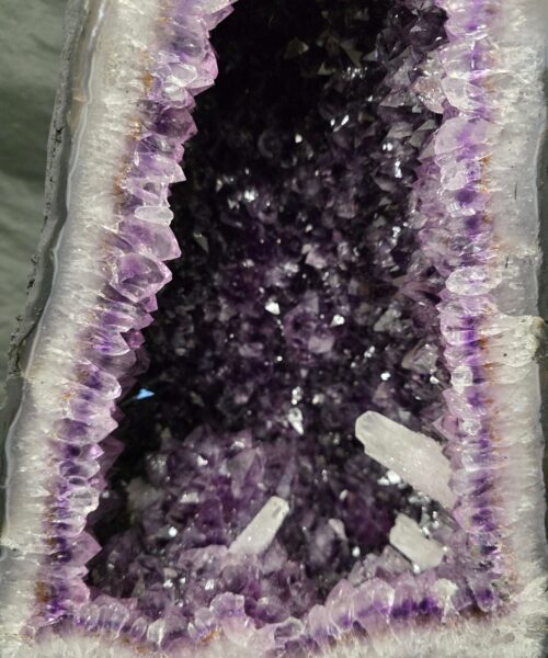 Tall Amethyst Crystal Geode 1112 Premium Queen Grade 26.23kg H49xW26xD20cm - Image 11