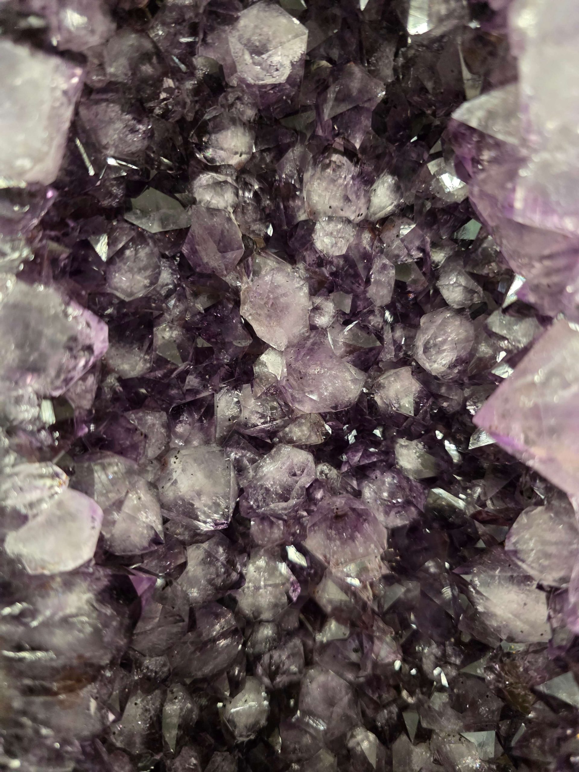 Amethyst Geode 1115 10-12