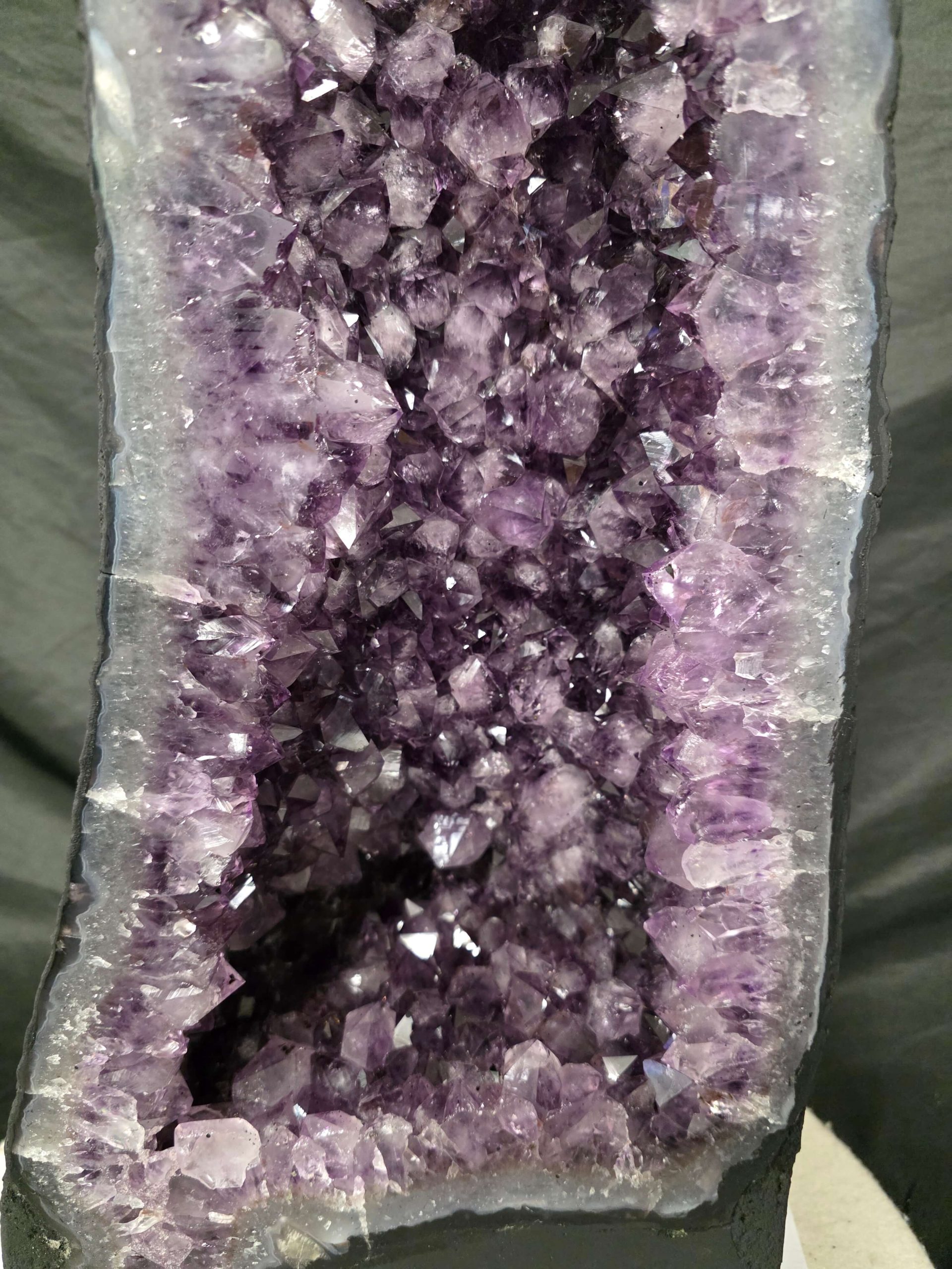 Amethyst Geode 1115 6-12