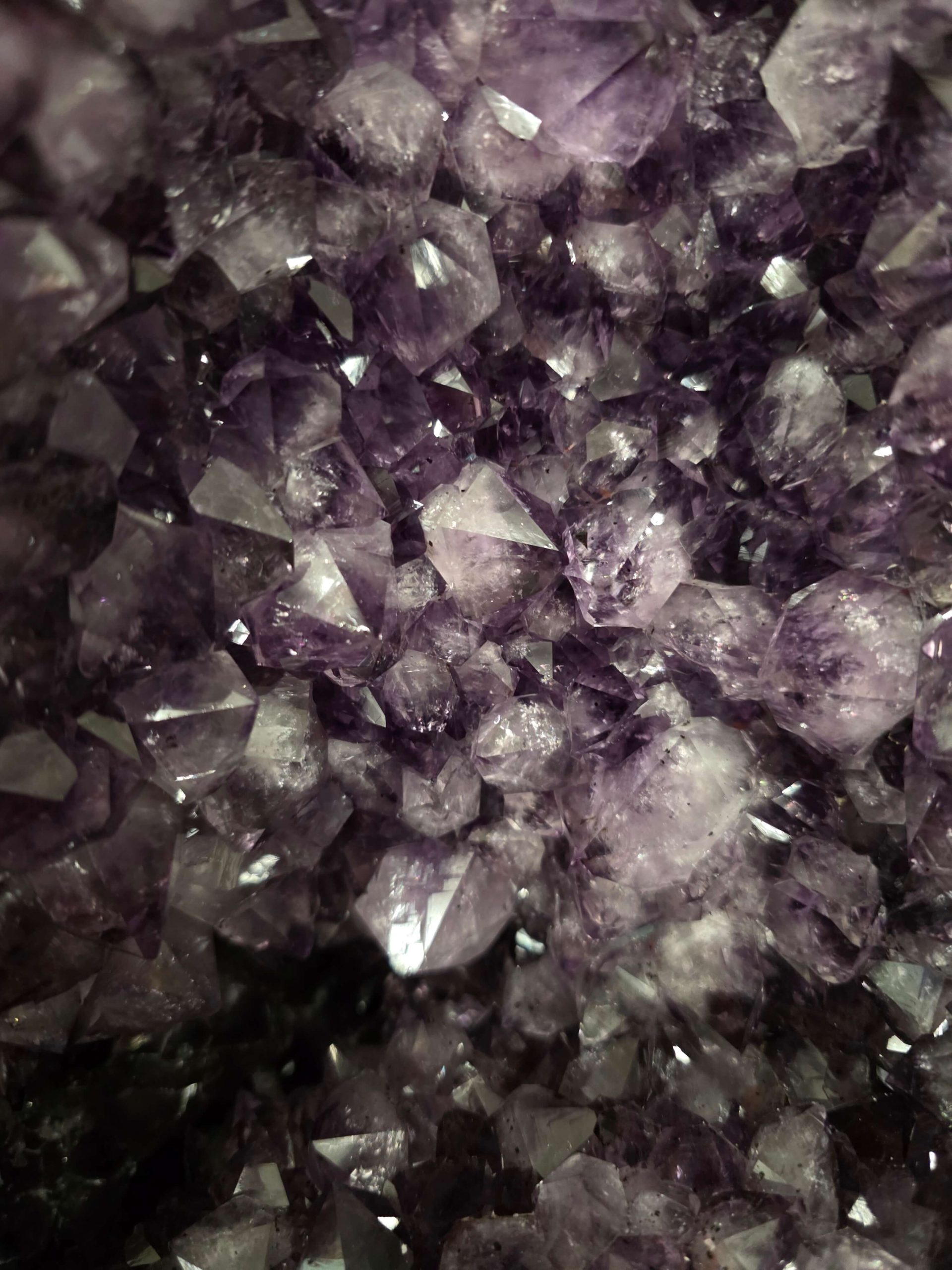 Amethyst Geode 1115 9-12