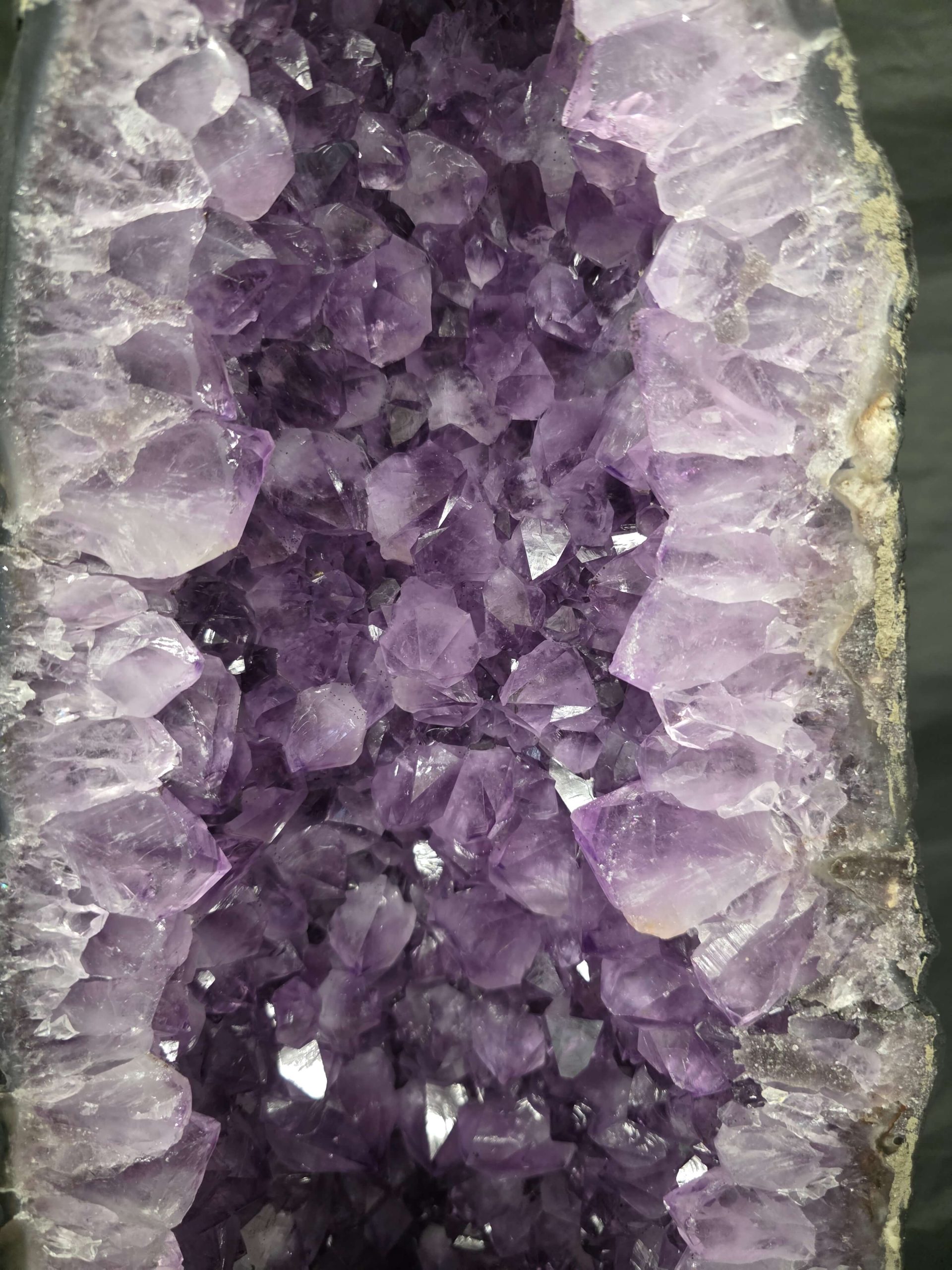 Amethyst Geode 1116 6-12