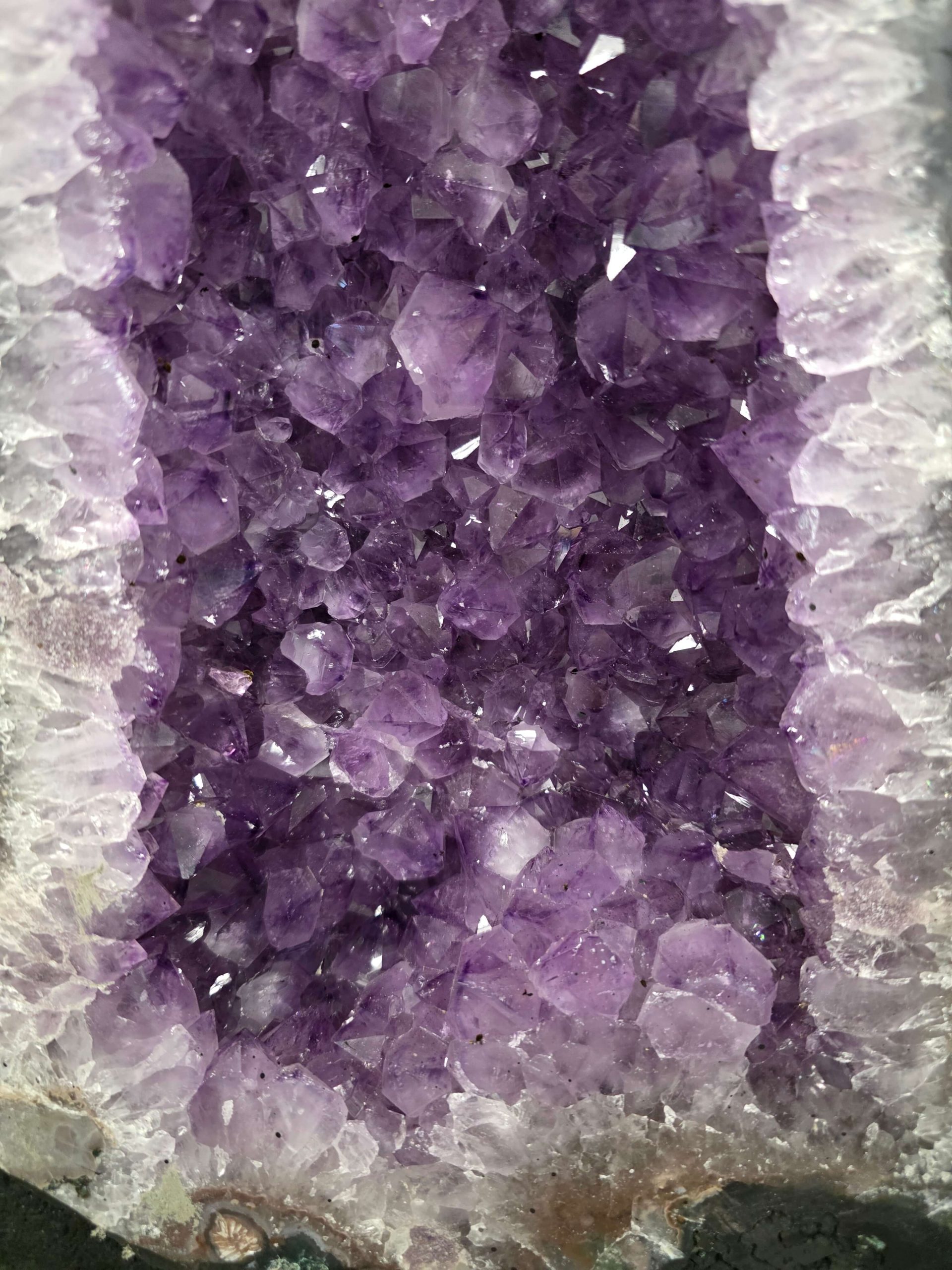Amethyst Geode 1117 6-12