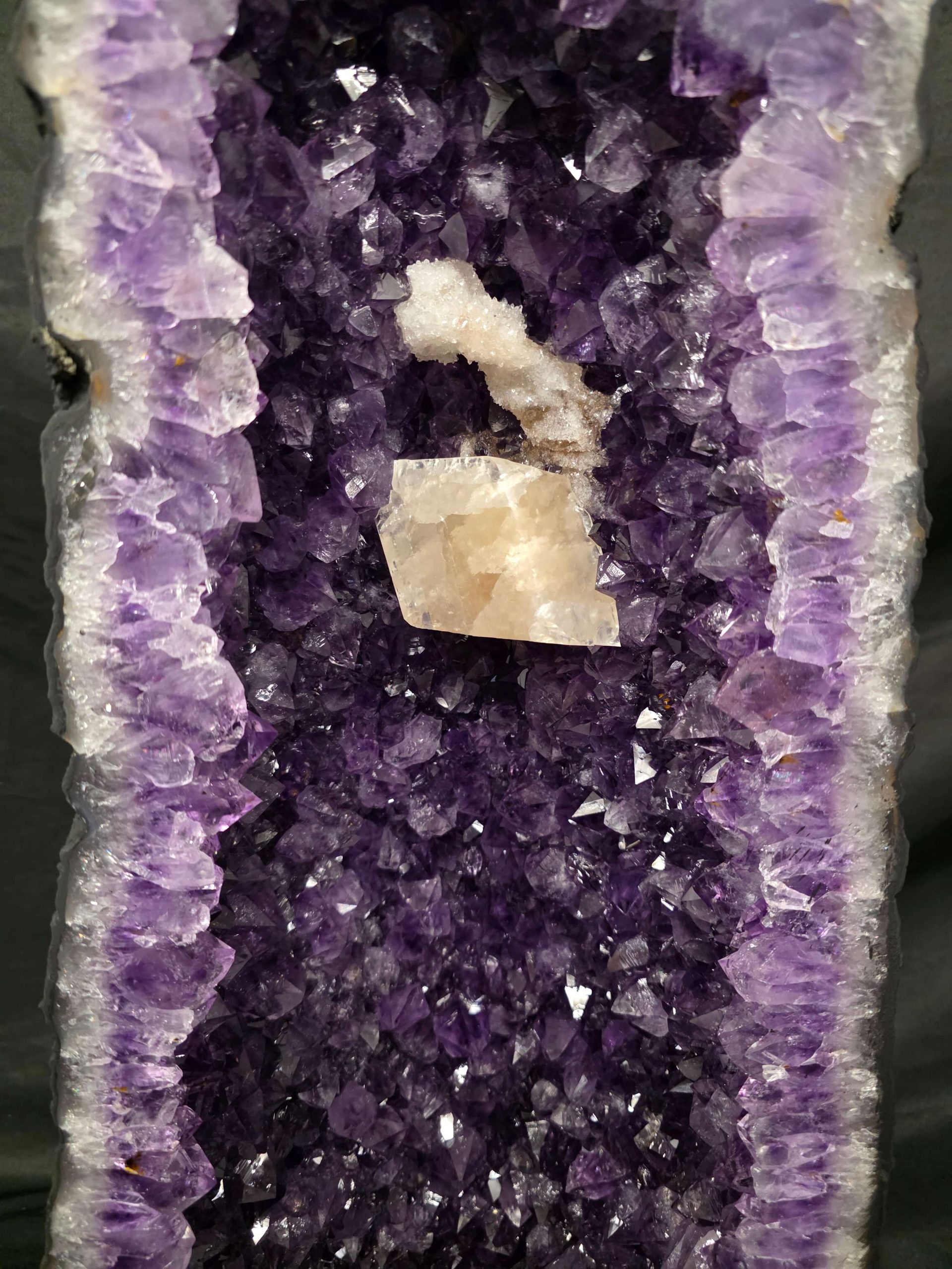 Tall Amethyst Crystal Geode 1124 Premium Queen Grade 30.31kg H62xW28xD16cm - Image 11