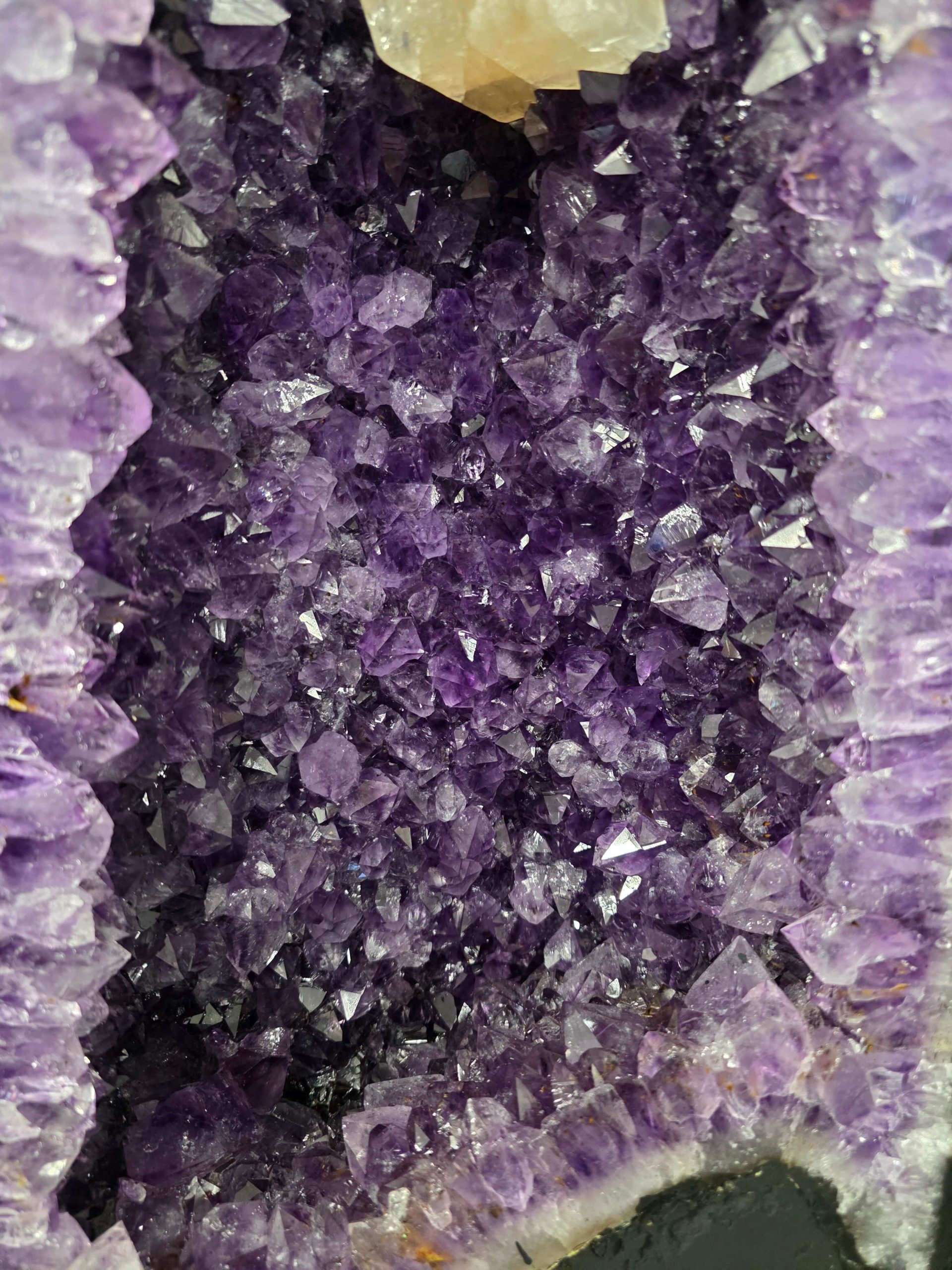 Tall Amethyst Crystal Geode 1124 Premium Queen Grade 30.31kg H62xW28xD16cm - Image 12