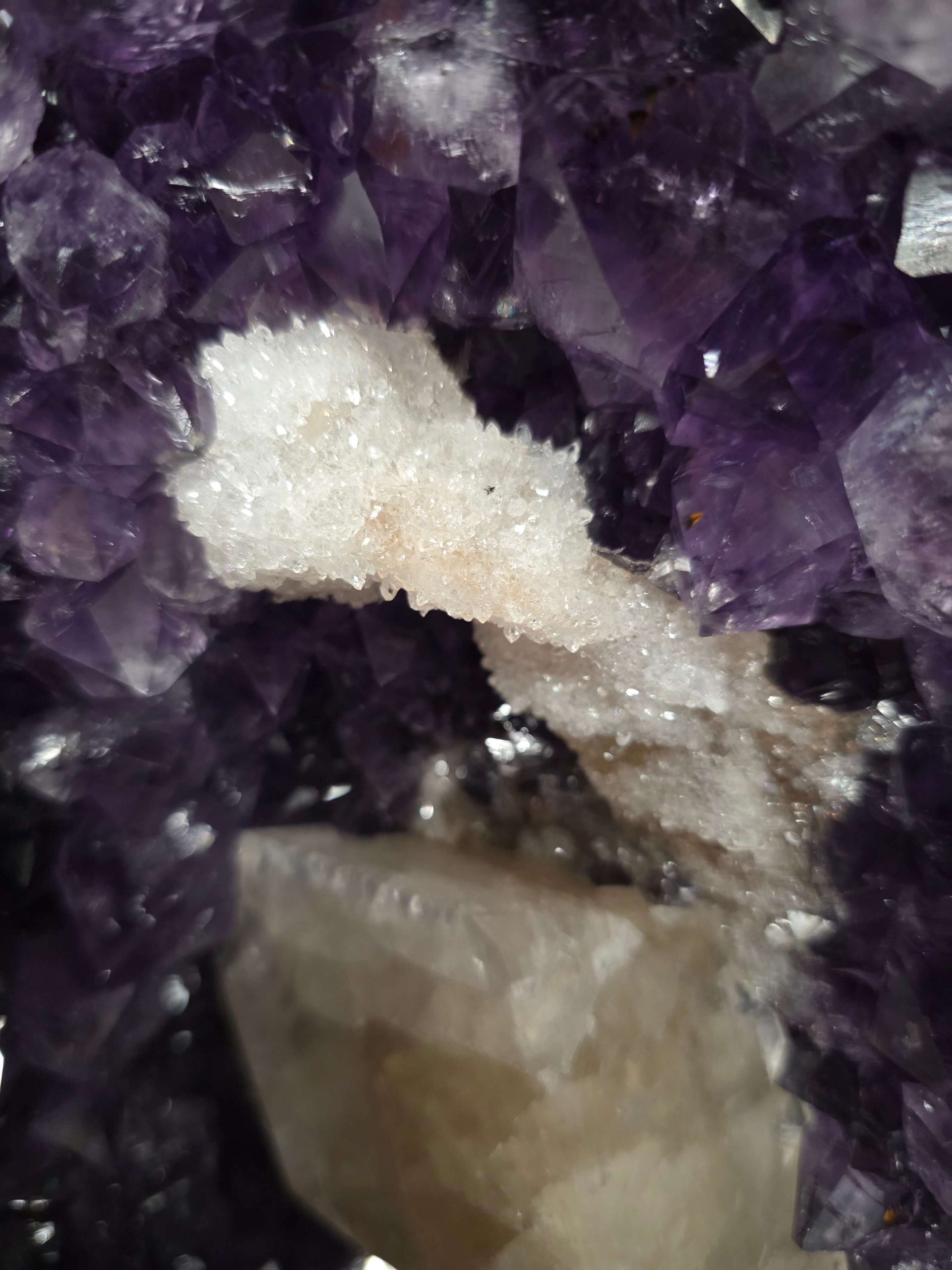 Tall Amethyst Crystal Geode 1124 Premium Queen Grade 30.31kg H62xW28xD16cm - Image 9