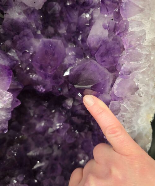 Very Tall Amethyst Crystal Geode 1126 Premium Queen Grade 34.53kg – H80xW23xD16cm - Image 10