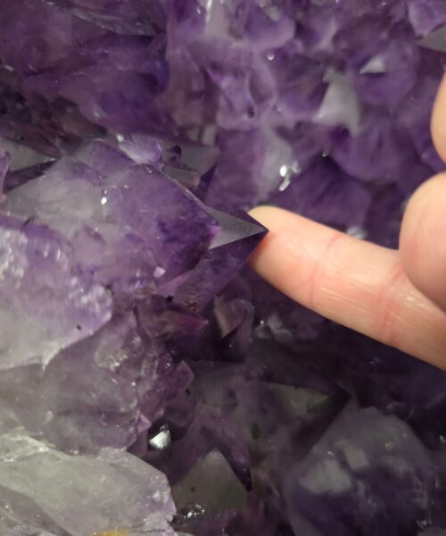 Very Tall Amethyst Crystal Geode 1126 Premium Queen Grade 34.53kg – H80xW23xD16cm - Image 12