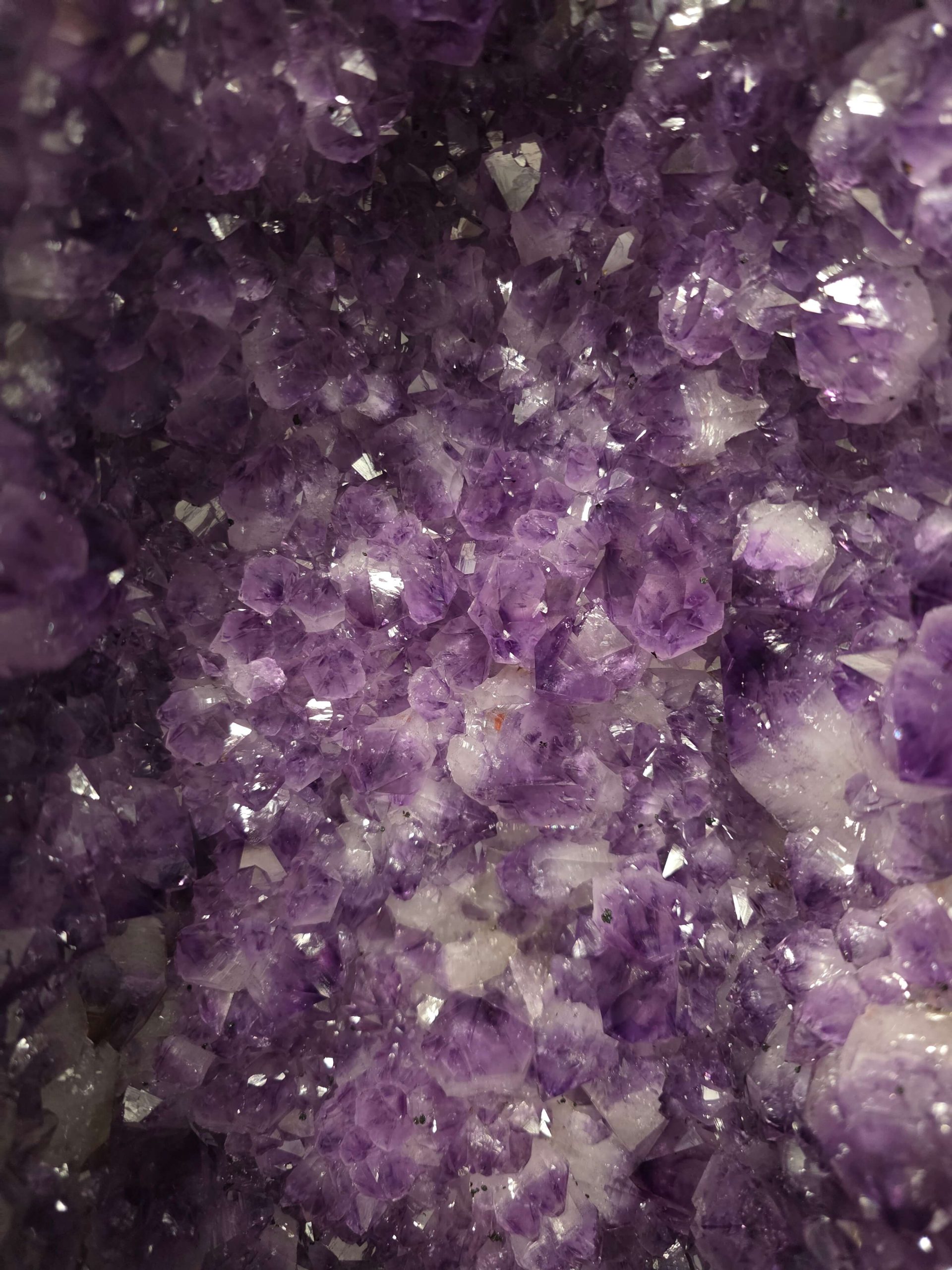 Amethyst Geode 1128 8-12