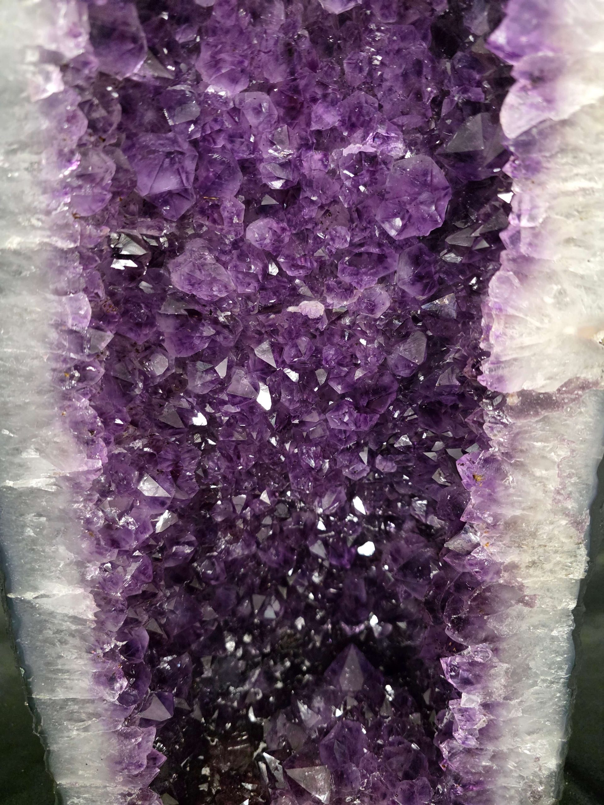 Amethyst Geode 1129 6-12