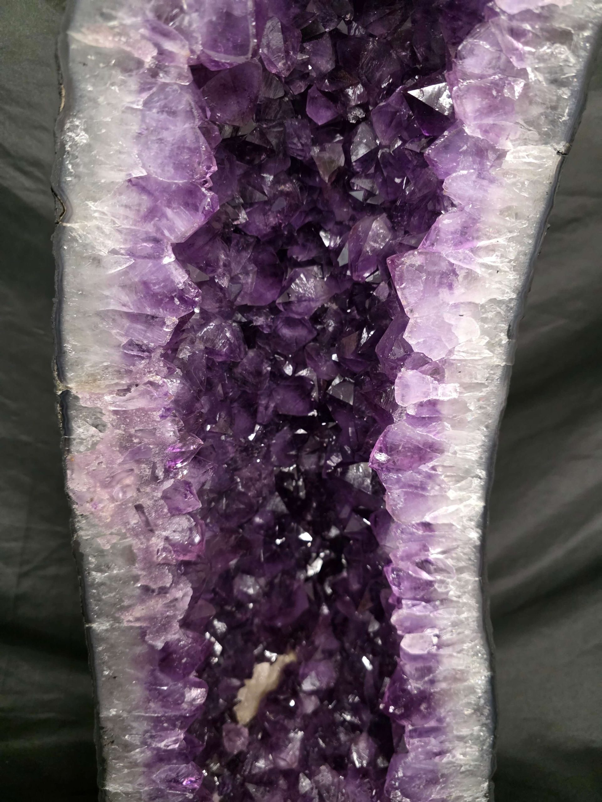 Amethyst Geode 1130 10-12