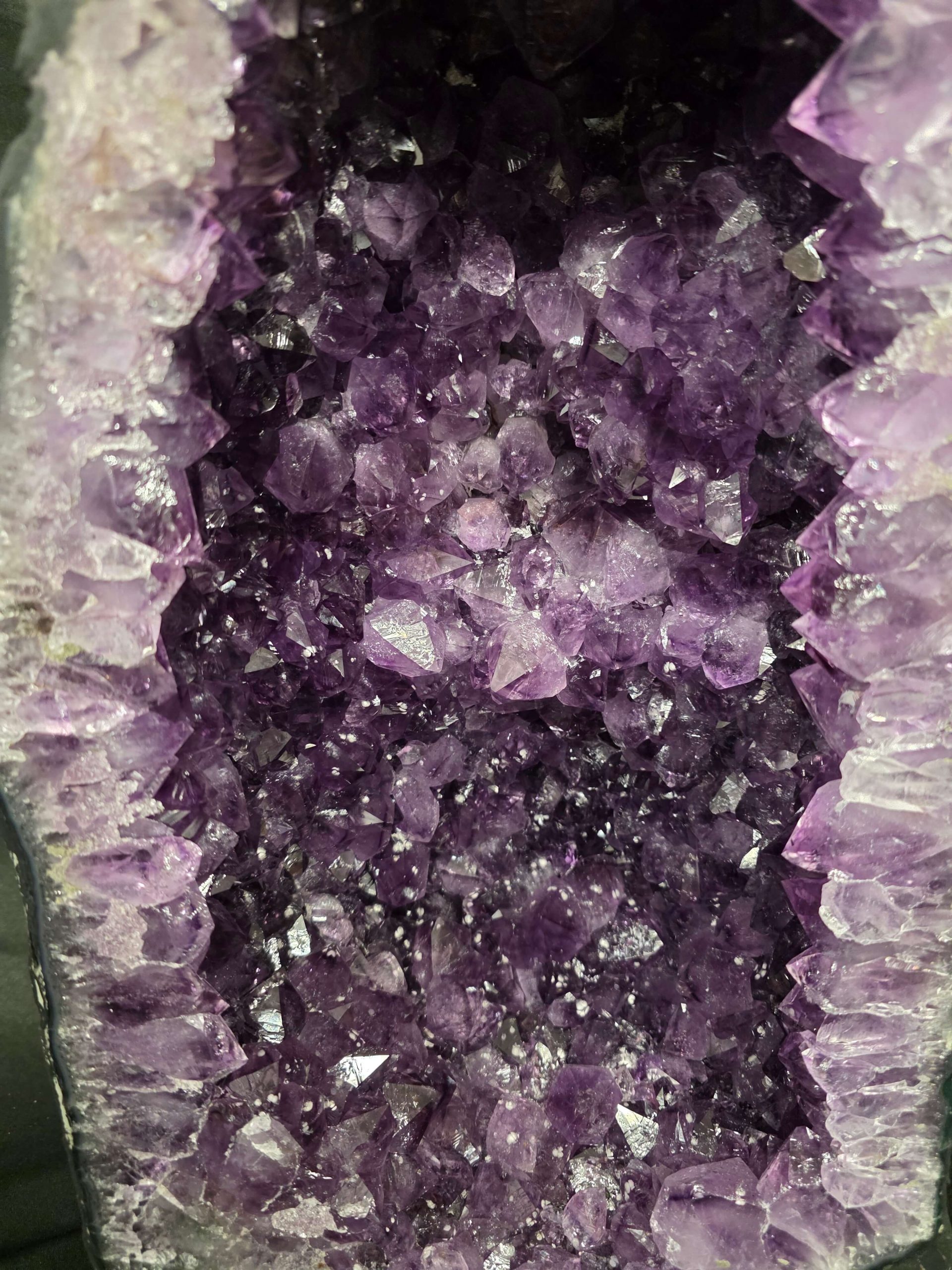 Amethyst Geode 1131 10-12
