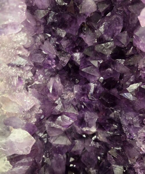 Very Tall Amethyst Crystal Geode 1136 Premium Queen Grade 38.34kg – H76xW24xD18cm - Image 10