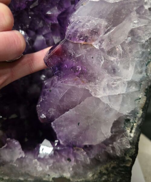Very Tall Amethyst Crystal Geode 1140 Premium Queen Grade 34.1kg – H78xW21xD20cm - Image 11