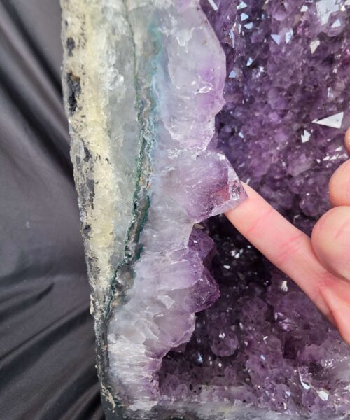 Very Tall Amethyst Crystal Geode 1138 Premium Queen Grade 50.06kg – H97xW23xD25cm - Image 10