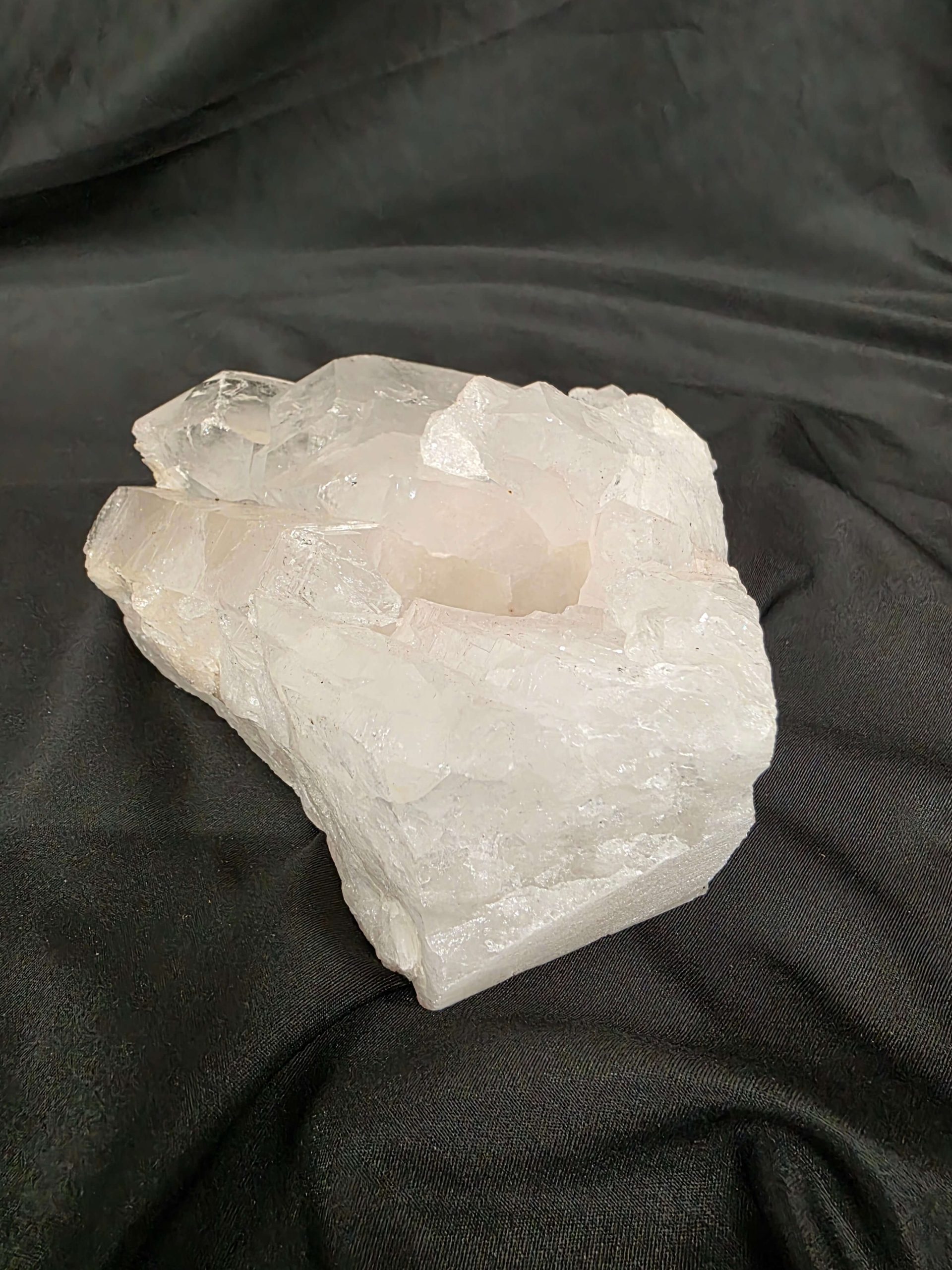 Large Premium Rock Crystal Quartz Candle Holder 44 Clear Crystal White Tealight Holders 1.669g H7xW16xW15cm - Image 7