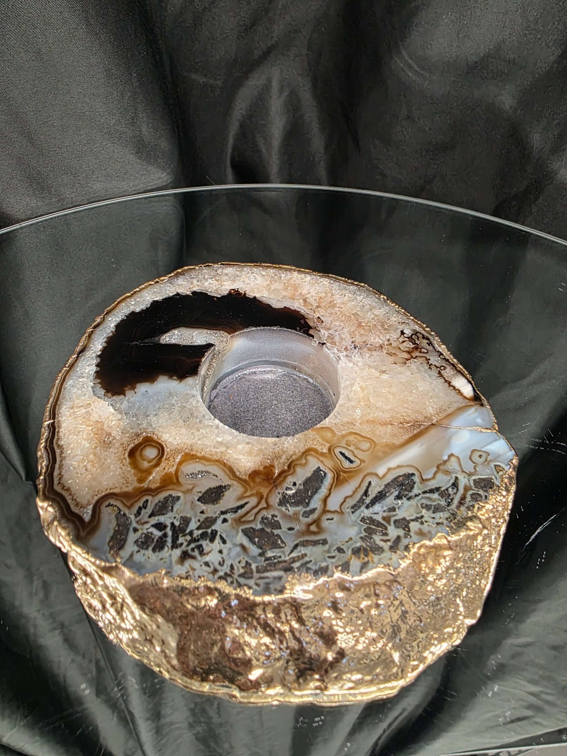 Black Agate Slice 1 Handpicked 538g H2xW13xD12cm Microcrystalline Quartz Gold Gilded 24ct Tealight Candle Holder - Image 2