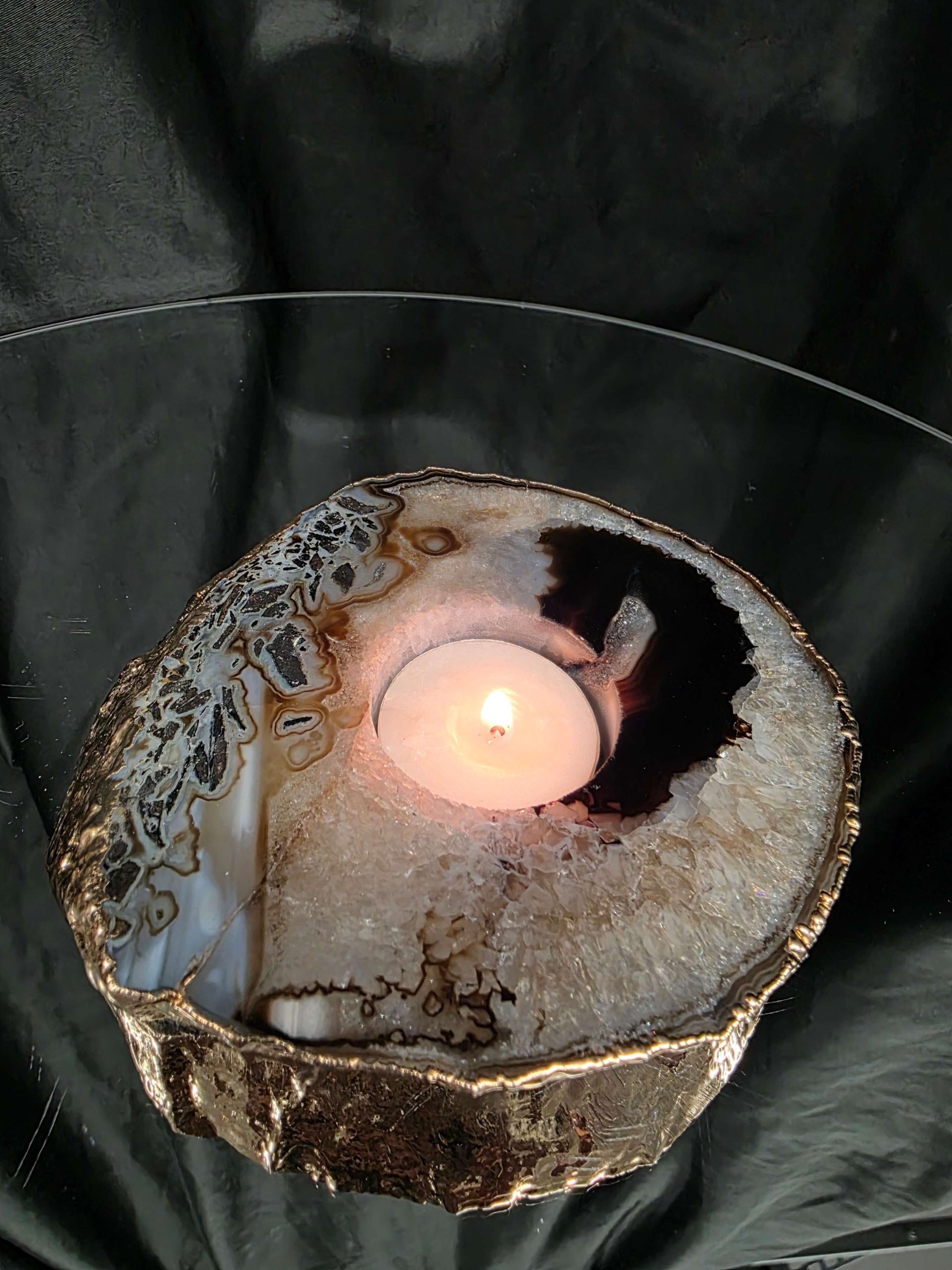 Black Agate Slice 1 Handpicked 538g H2xW13xD12cm Microcrystalline Quartz Gold Gilded 24ct Tealight Candle Holder