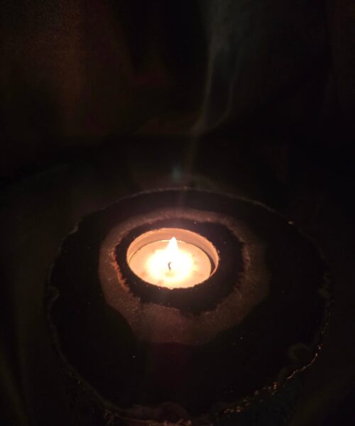Large Black Agate Slice 1 Handpicked 532g H2xW14xD13cm Microcrystalline Quartz Silver Gilded Tealight Candle Holder - Image 13