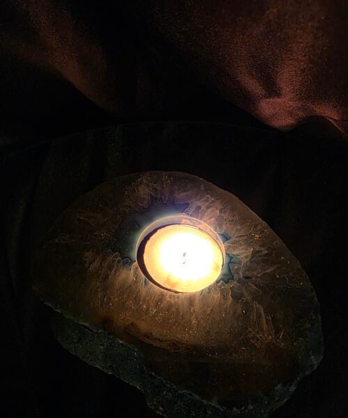 Large Blue Agate Slice 2 Handpicked 392g H2xW13xD10cm Microcrystalline Quartz Tealight Candle Holder Ornament - Image 12