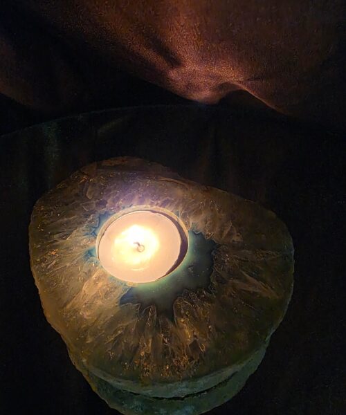 Large Blue Agate Slice 2 Handpicked 392g H2xW13xD10cm Microcrystalline Quartz Tealight Candle Holder Ornament - Image 13