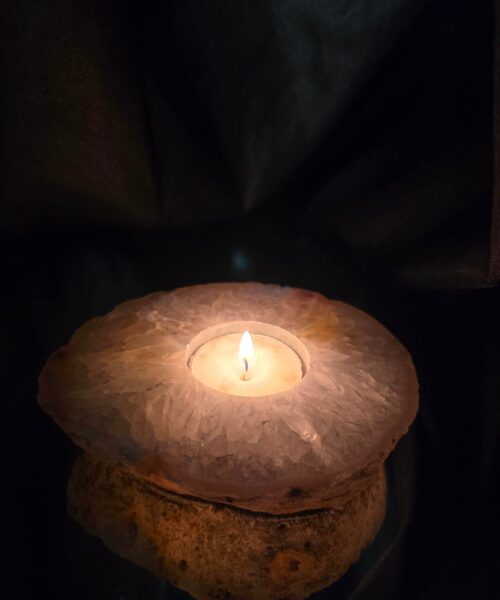 Large Natural Caramel - Natural Edge Agate Slice 2 Handpicked 406g H2xW12xD10.5cm Microcrystalline Quartz Tealight Candle Holder - Image 12