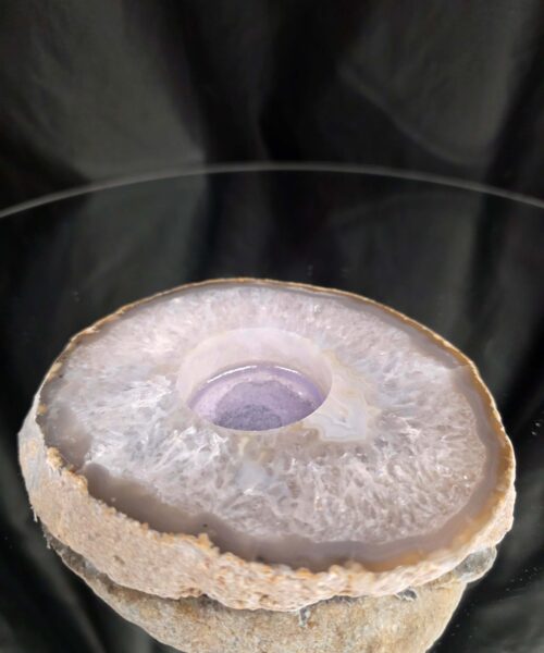 Alternative view of Grey Natural Edge Agate Slice 1 532g H2xW12.5xD10.5cm Handpicked Microcrystalline Quartz Tealight Candle Holder