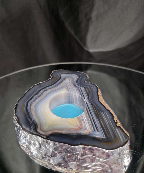 Alternative view of Large Grey - Natural Agate Slice 1 Handpicked 618g H2xW14xD10.5cm Microcrystalline Quartz Silver Gilded Tealight Candle Holder