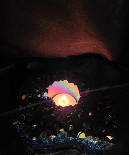 Rainbow Quartz Candle No. 1 Aura, Titanium, Point, Cluster, Gemstone Tealight Holder 1.006g H5.5xW16xD12.5cm - Image 11