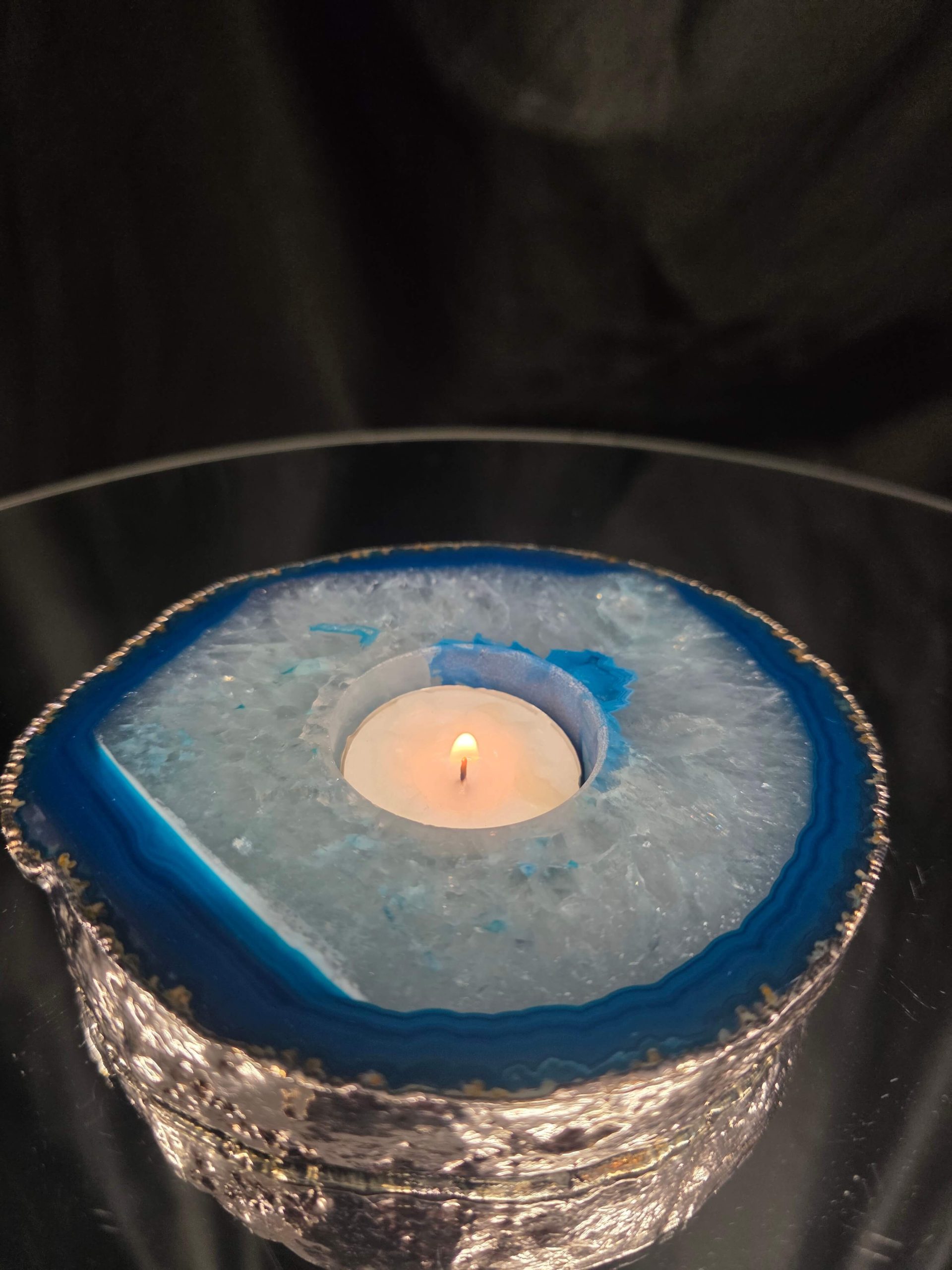 Large Teal Agate Slice 2 Handpicked 529g H2xW13xD10.5cm Microcrystalline Quartz Silver Gilded Tealight Candle Holder Ornament - Image 11