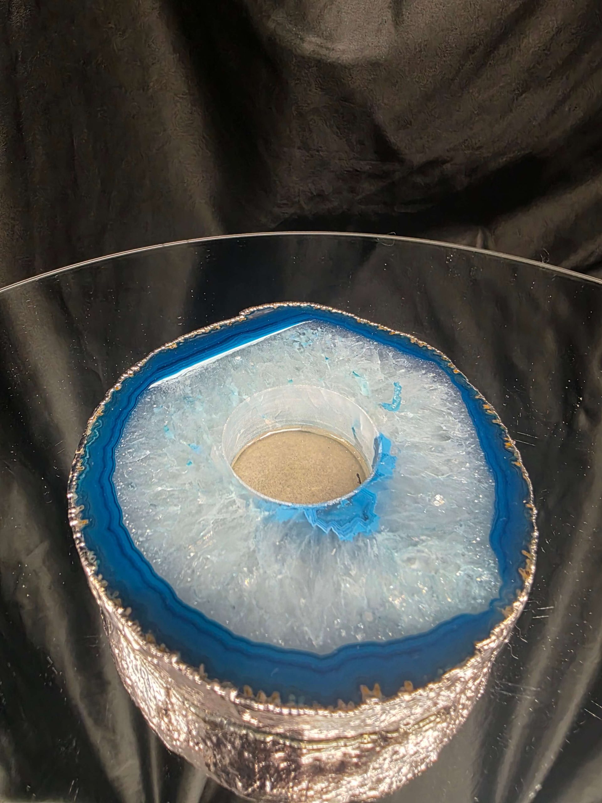 Large Teal Agate Slice 2 Handpicked 529g H2xW13xD10.5cm Microcrystalline Quartz Silver Gilded Tealight Candle Holder Ornament - Image 3