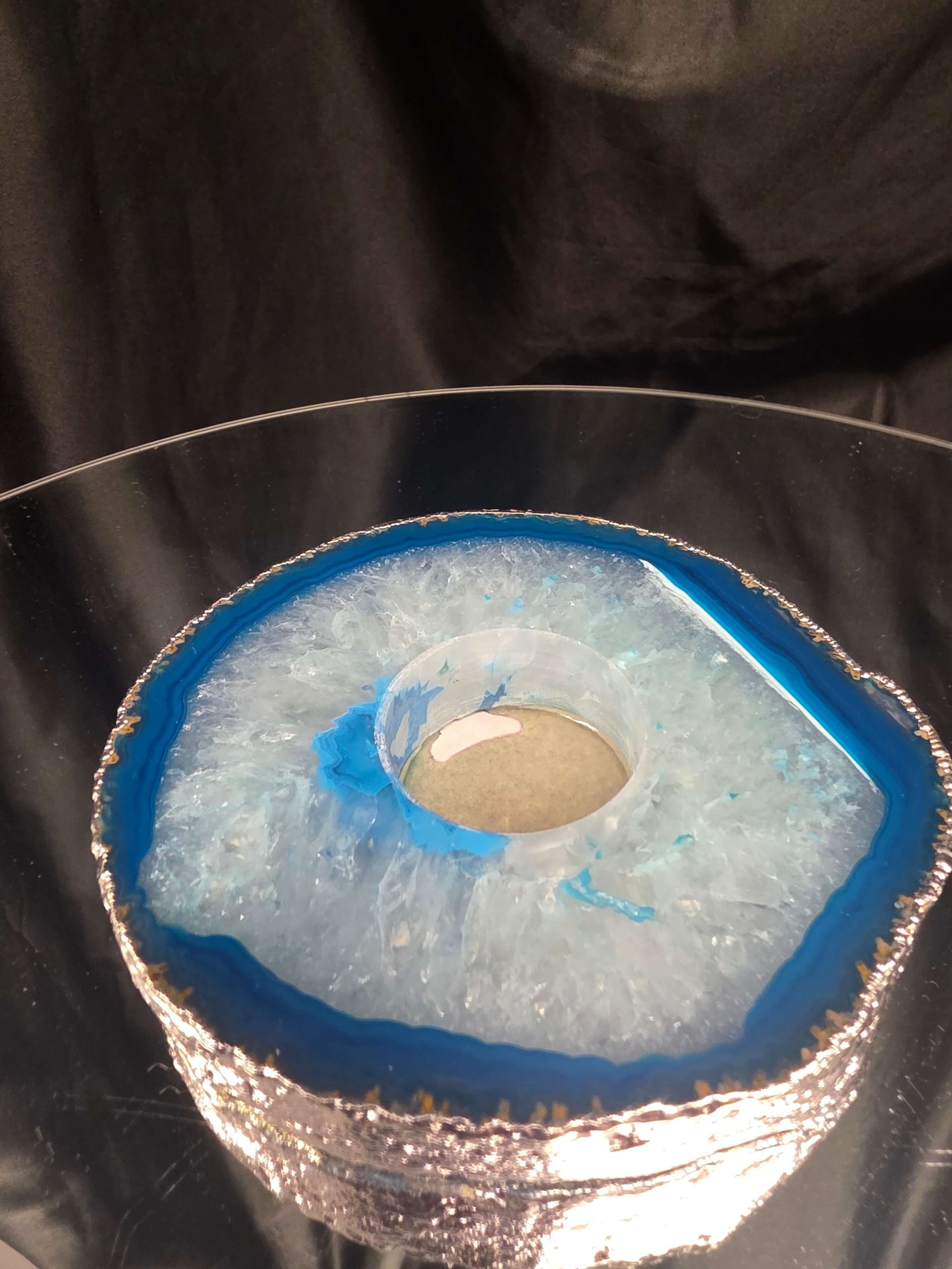 Large Teal Agate Slice 2 Handpicked 529g H2xW13xD10.5cm Microcrystalline Quartz Silver Gilded Tealight Candle Holder Ornament - Image 4