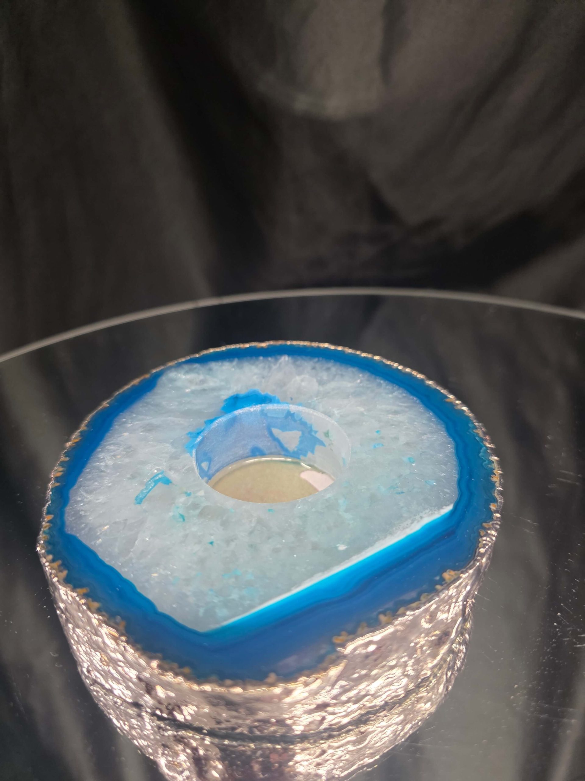 Large Teal Agate Slice 2 Handpicked 529g H2xW13xD10.5cm Microcrystalline Quartz Silver Gilded Tealight Candle Holder Ornament - Image 5