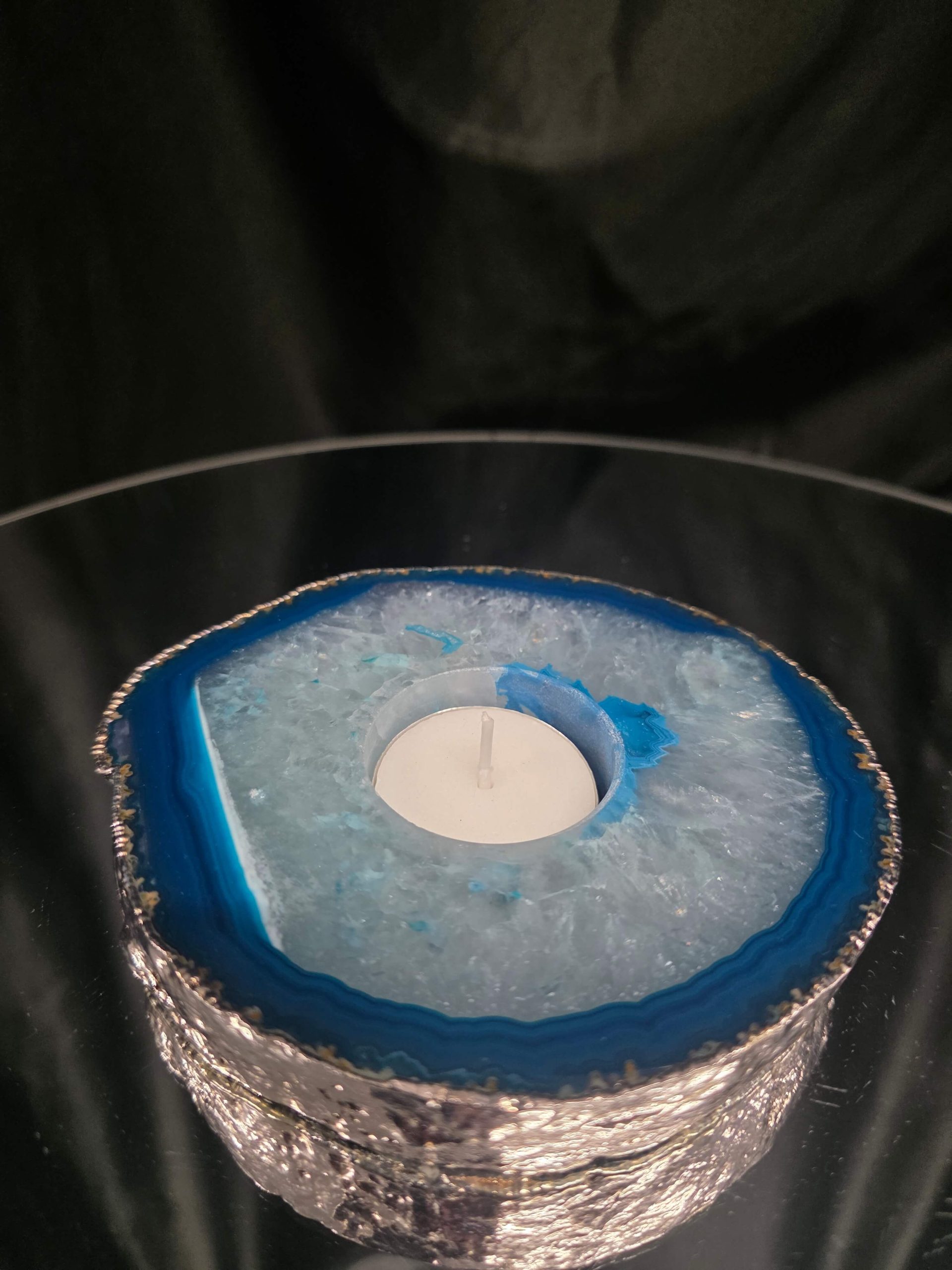 Large Teal Agate Slice 2 Handpicked 529g H2xW13xD10.5cm Microcrystalline Quartz Silver Gilded Tealight Candle Holder Ornament - Image 8