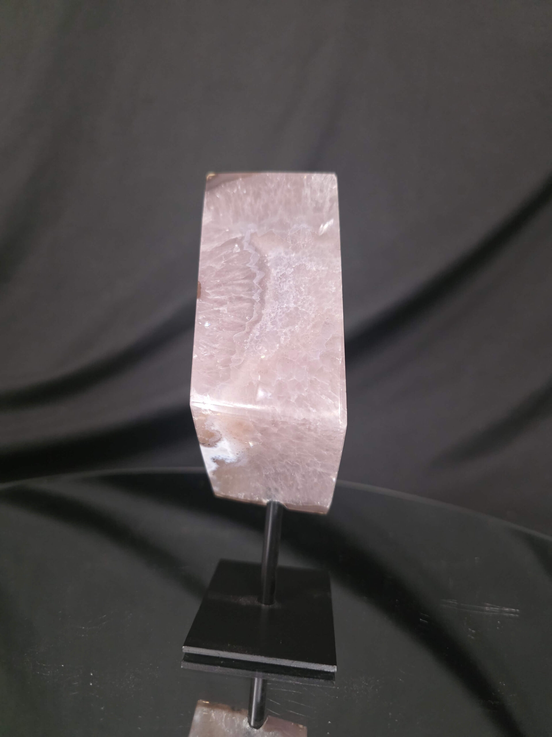 Luxury Natural Agate Cube 1 on Metal Stand 764g H16.5xW7xD5cm - Image 5