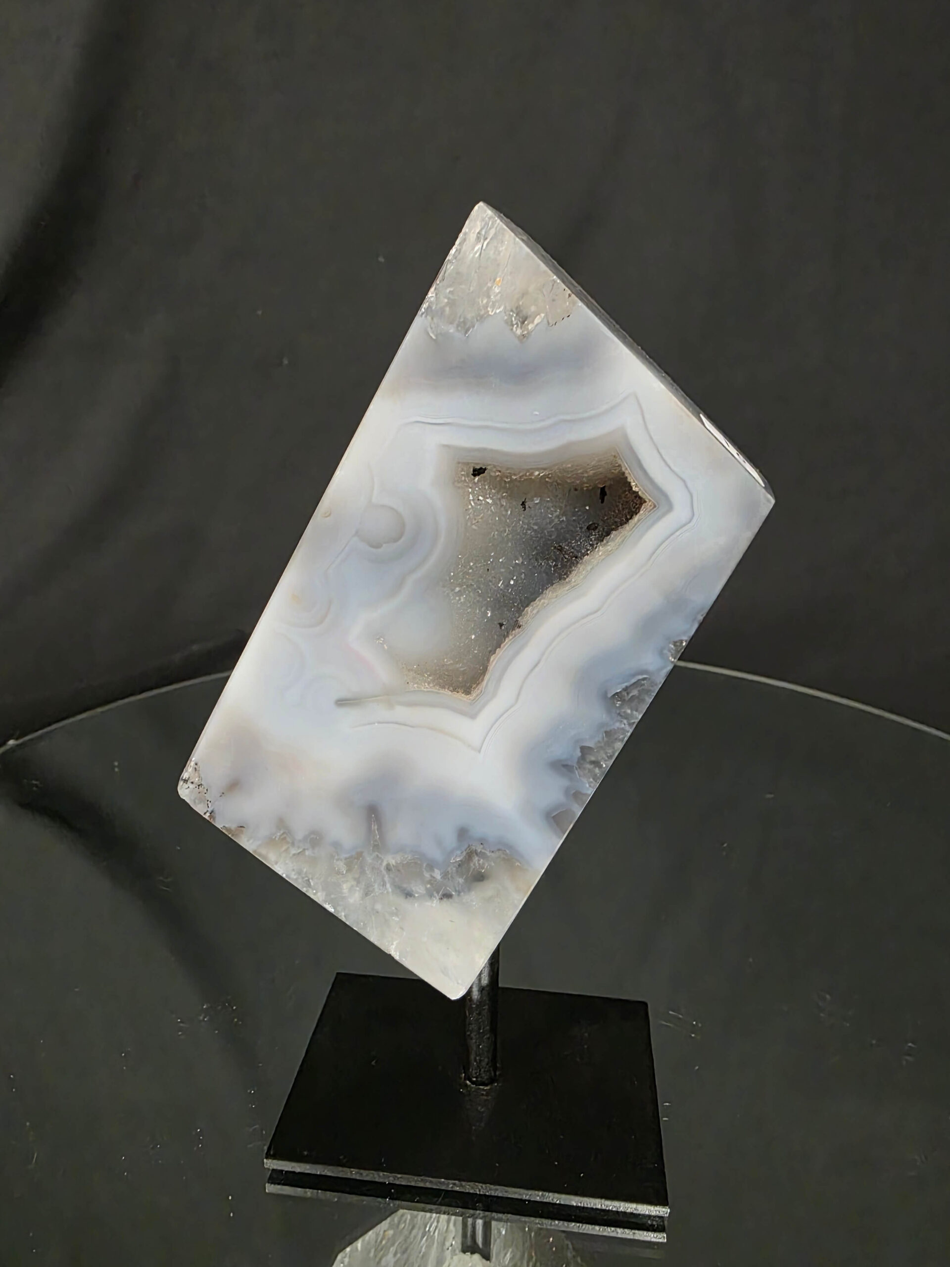 Luxury Natural Agate Cube 10 on Metal Stand 616g H16xW7xD5cm