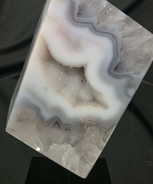 Luxury Natural Agate Cube 2 on Metal Stand 572g H15.5xW7xD5cm - Image 5