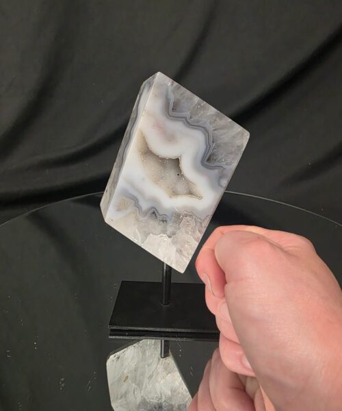 Luxury Natural Agate Cube 2 on Metal Stand 572g H15.5xW7xD5cm - Image 6