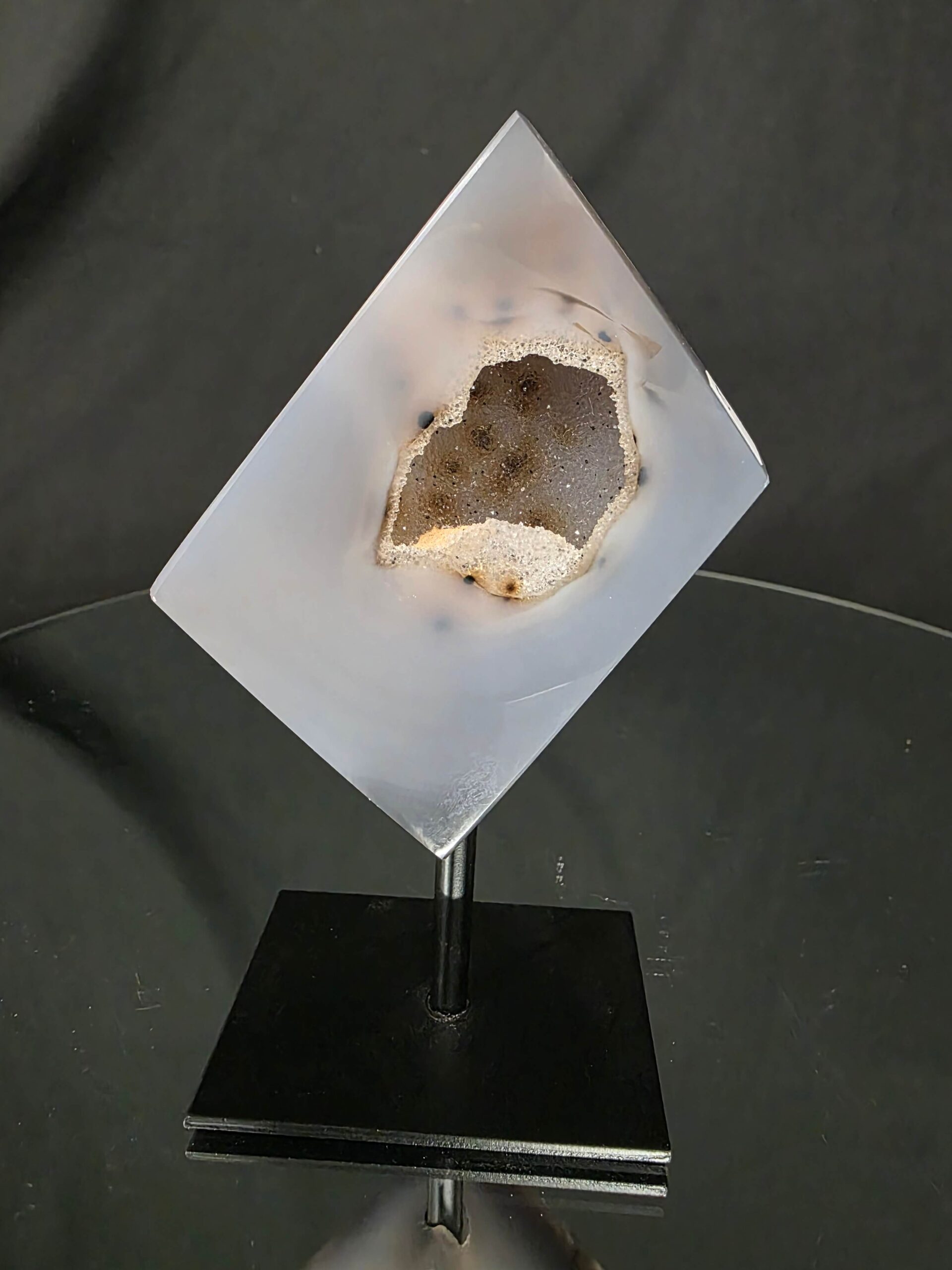 Luxury Natural Agate Cube 6 on Metal Stand 384g H14xW7xD5cm