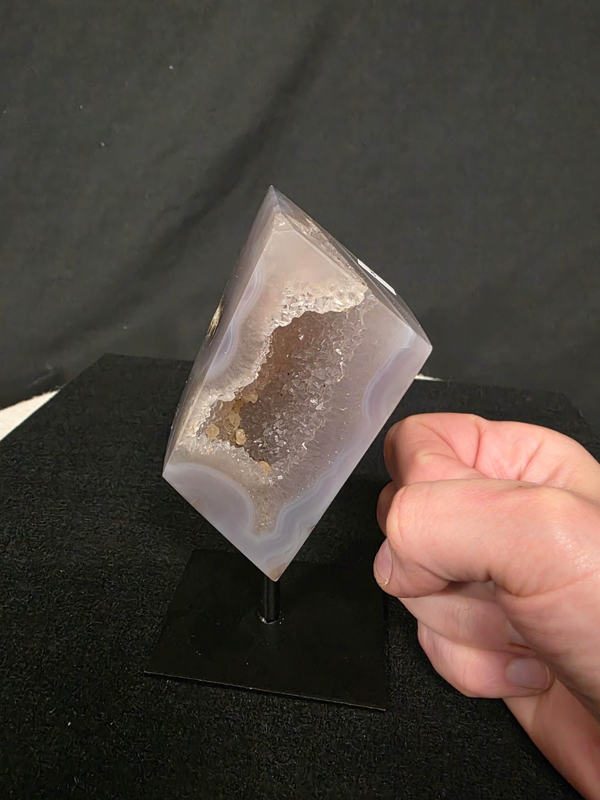 Luxury Natural Agate Cube 8 on Metal Stand 376g H13.5xW7xD5cm - Image 7