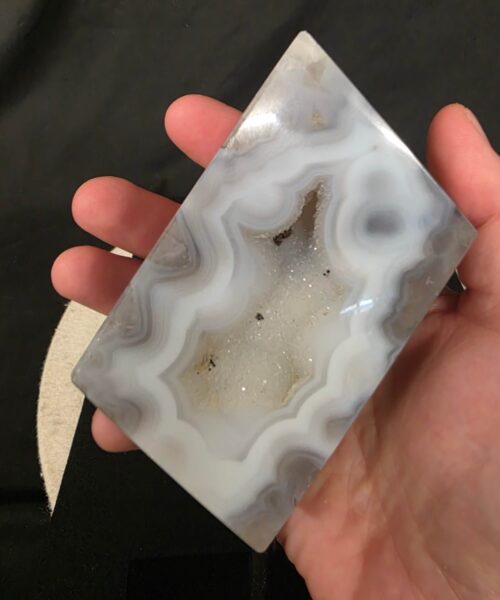 Luxury Natural Agate Cube 9 on Metal Stand 501g H15xW7xD5cm - Image 8